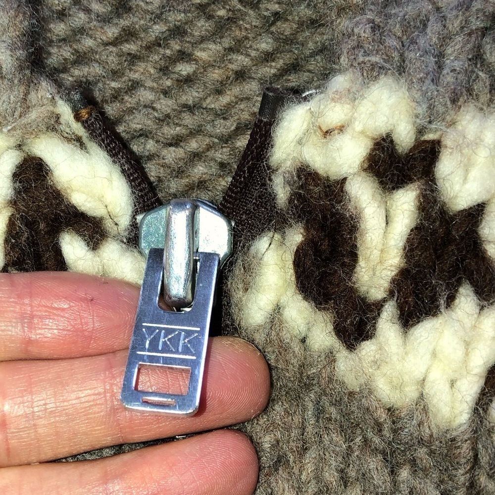 Vtg Cowichan Wool Sweater Hand Knit Hand Made YKK Zipper Sz Small / XS - Picture 4 of 8